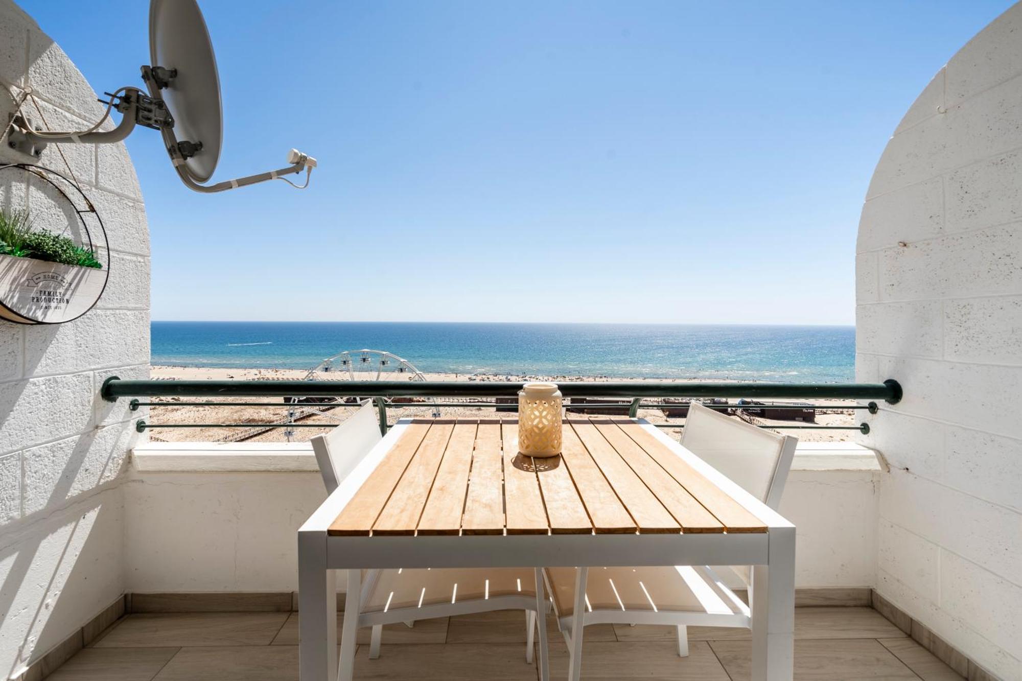 Sea Lovers - Sea Front - Studio Apartment Μόντε Γκόρντο Εξωτερικό φωτογραφία